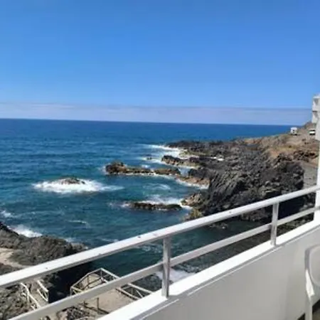 La Caleta. Reviva Canarias アパート サン・クリストバル・デ・ラ・ラグーナ